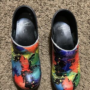 Dansko Paint Splatter clogs! Vibrant Comfort! Size 41